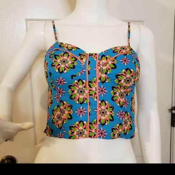 Flying Tomato size Small - Picture 1 of 5